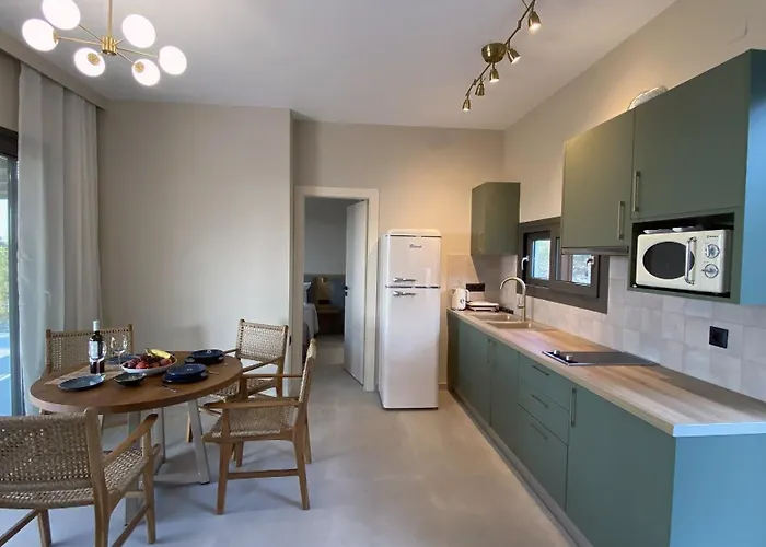 Spitaki Among Olives * Tsoukaládhes